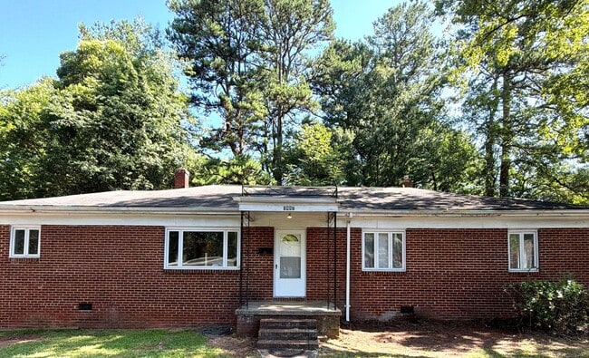 Building Photo - T.R. Lawing Realty Property