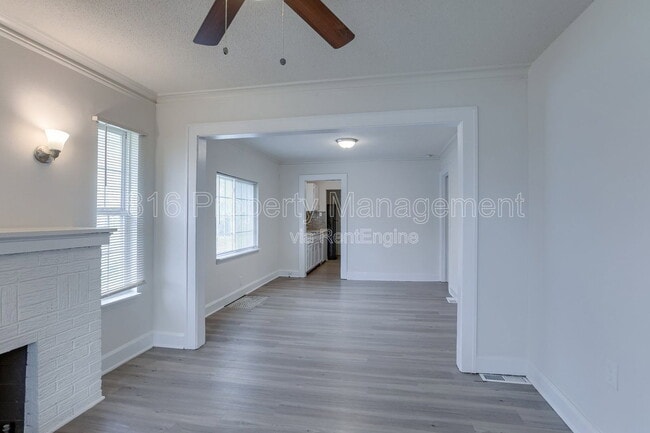 Photo - 6215 S Benton Ave