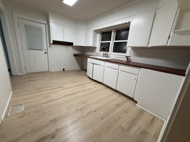 Photo - 4104 Old Austell Rd