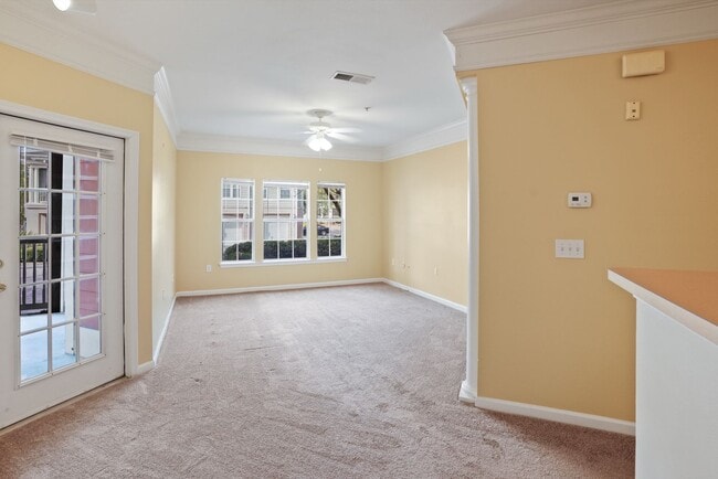 Photo - 2 bedroo 2-bathroom ground floor with screened patio for rent Wilmington Island