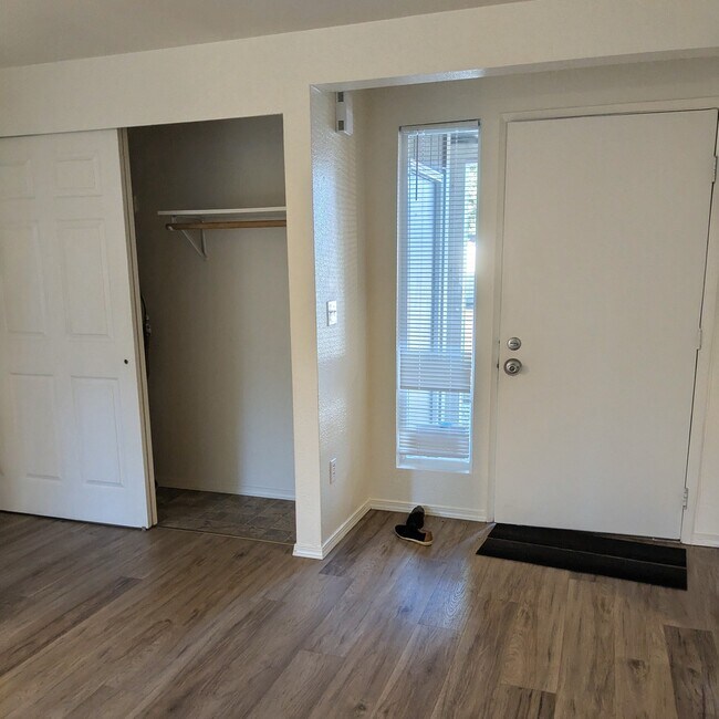 Closet and entryway - 9127 Meridian Pl NE Unit 2