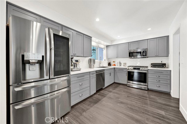 Photo - 8746 Ruffner Ave