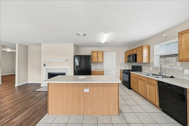 Photo - 3846 Clobourne Crossing Ln