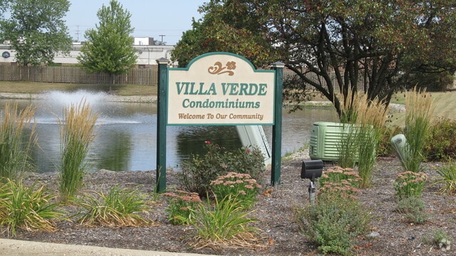 Building Photo - 1 Villa Verde Dr Rental