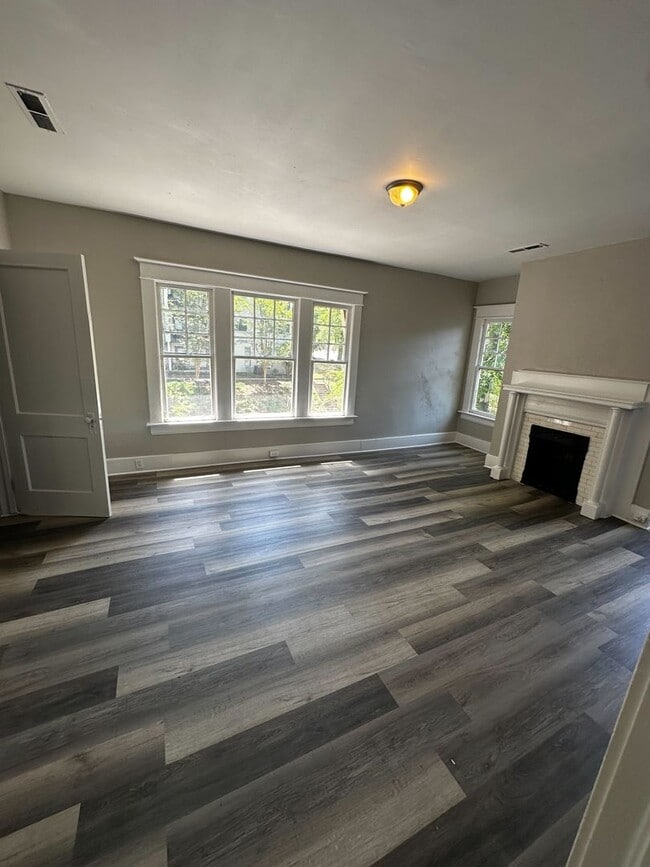 Photo - 1502 16th Ave S Unidad Apt B (Upper )
