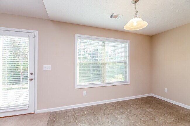 Photo - 23 St Charles Pl