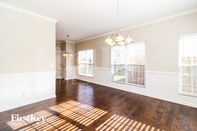 Photo - 6720 Winners Dr