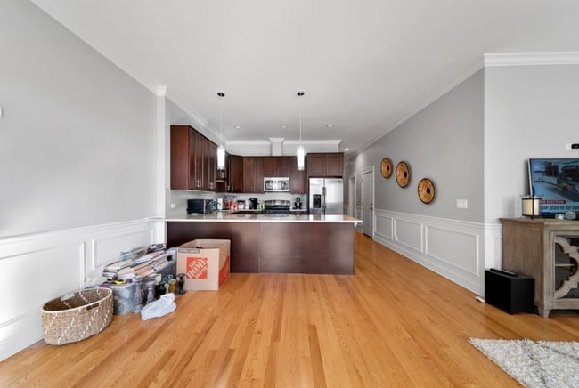 Photo - 3336 W Irving Park Rd Unit 3