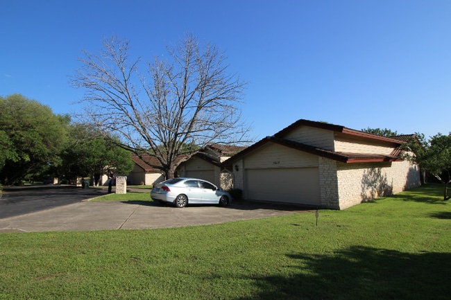 Photo - 3617 Doe Trl Townhome