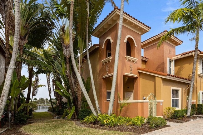 Photo - 970 SW 144th Ave