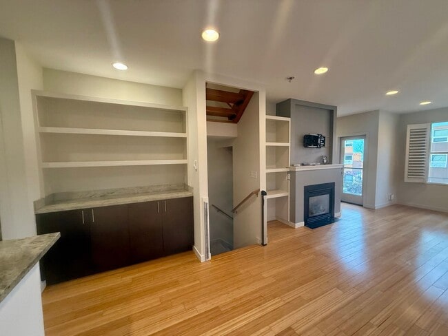 Photo - Columbia City Townhome