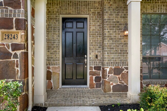 Photo - 28243 Chalet Park Dr