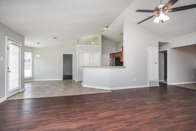 Photo - 10431 Amanda Dr