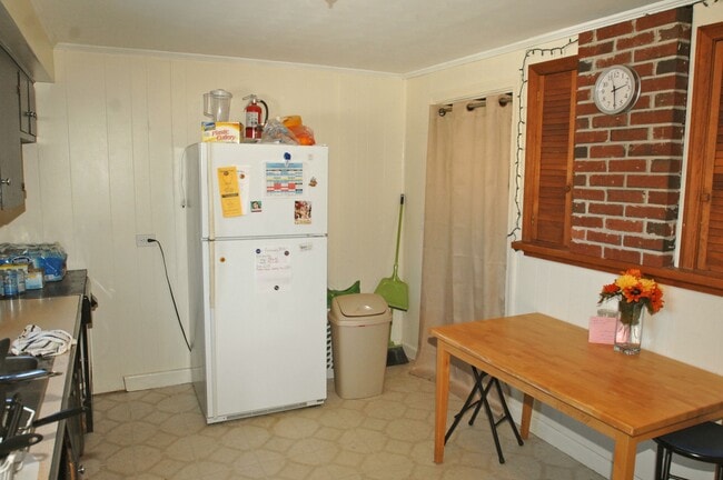 Cocina - 25 Gilman Falls Ave Apartamentos Unidad A