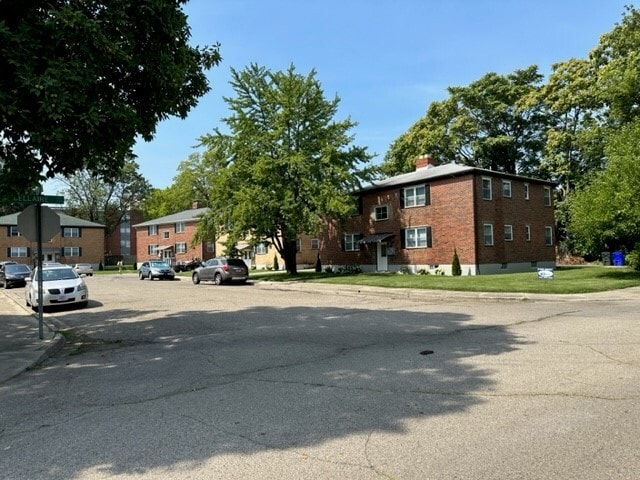 Dean Place Apartments