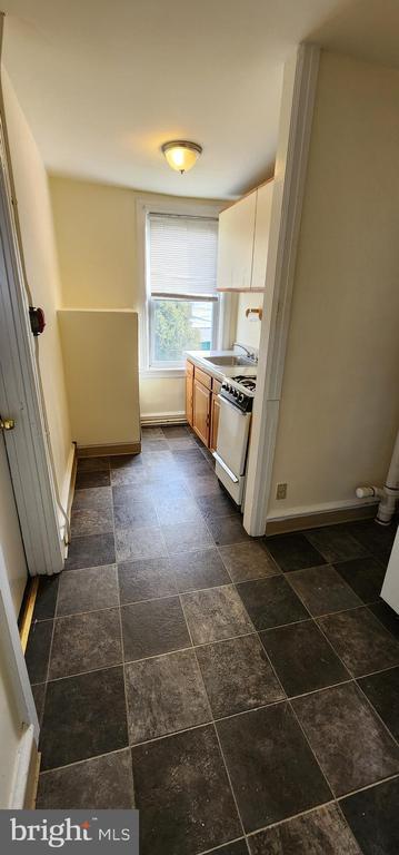 Photo - 33 S York Rd Unit 2A