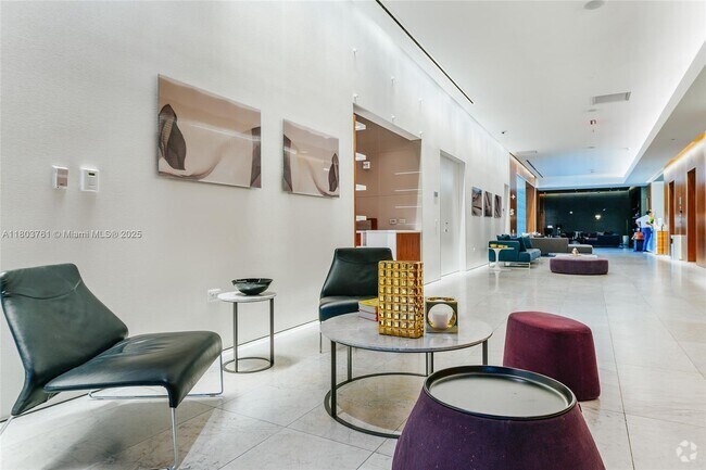 Building Photo - 68 SE 6th St Unit 2601 Rental