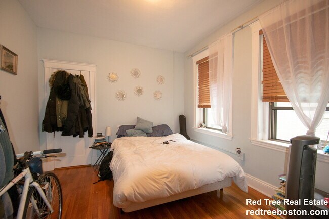Photo - 1564 Commonwealth Ave Unit U5