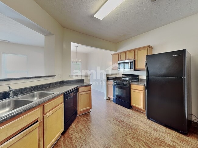 Photo - 4305 Windale Dr NW