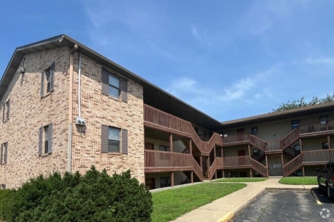Building Photo - University Village Student Housing Rental