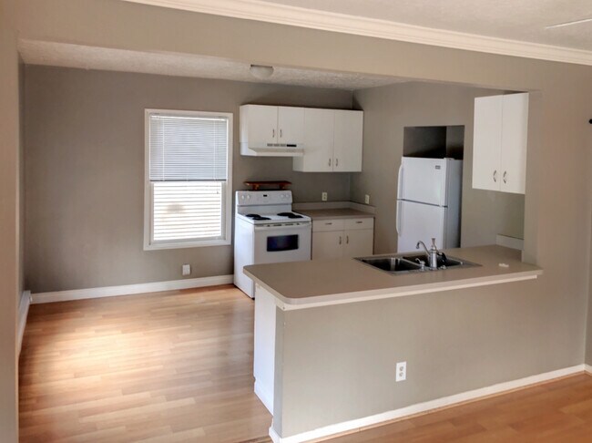 Photo - 710 NW 21st Ave Unit #B