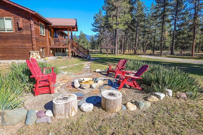 Photo - 886 Garrison Dr