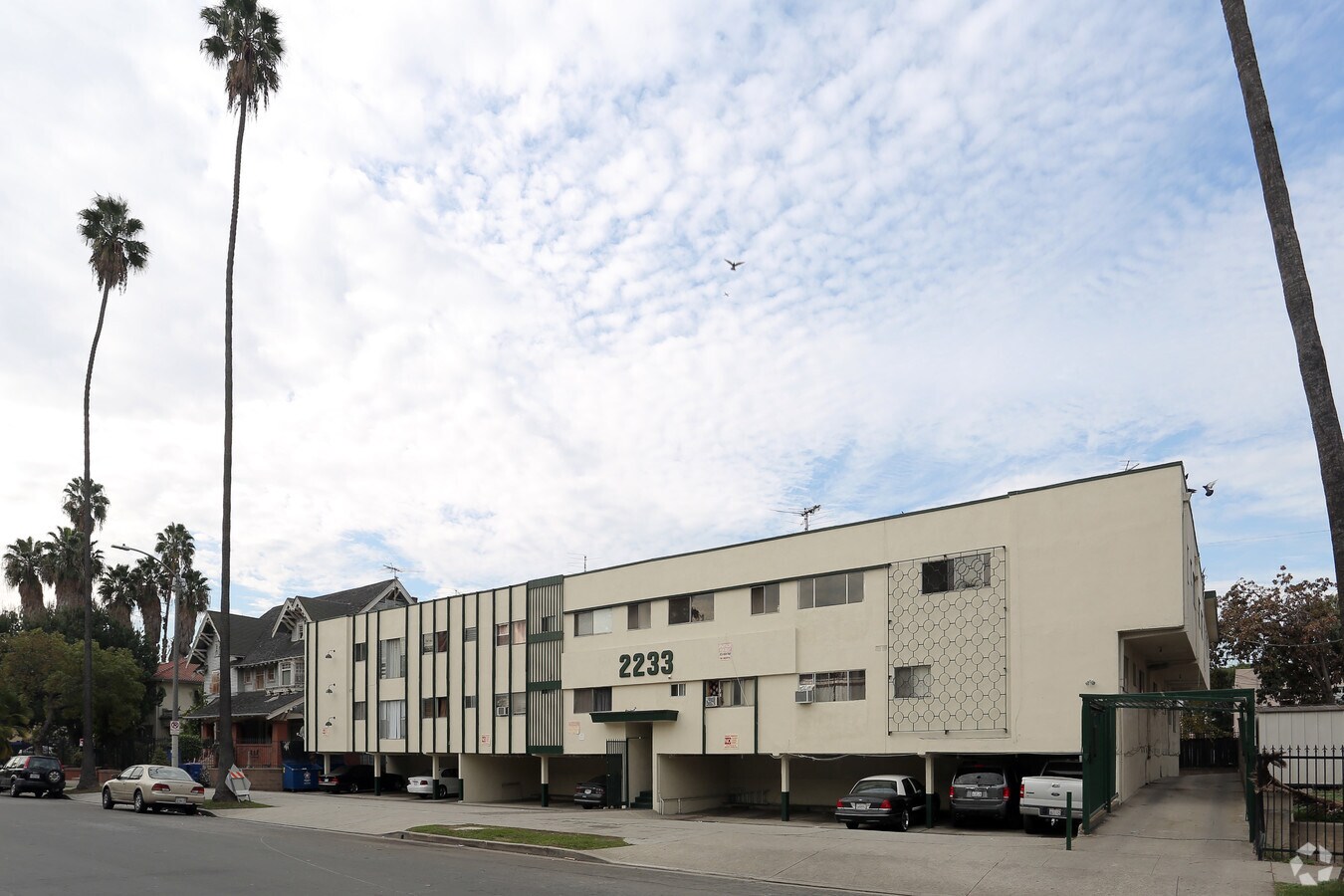 Photo - 2227-2233 S Hobart Blvd Apartments