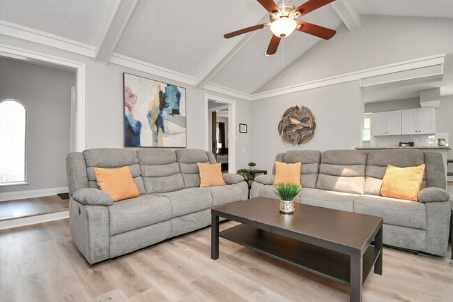 Photo - 21722 Forest Glade Dr