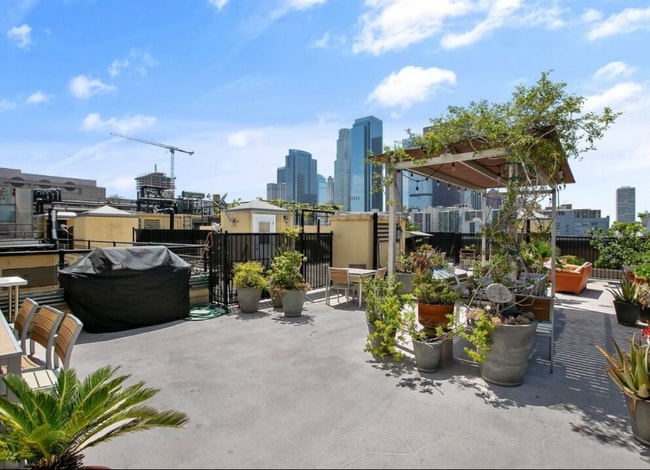 Photo - 108 W 2nd St Condo Unit 206