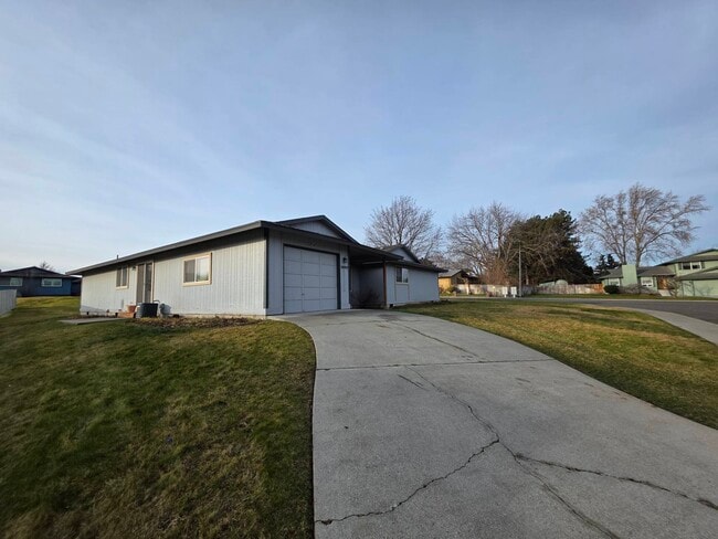 Photo - 1607 S Olson St