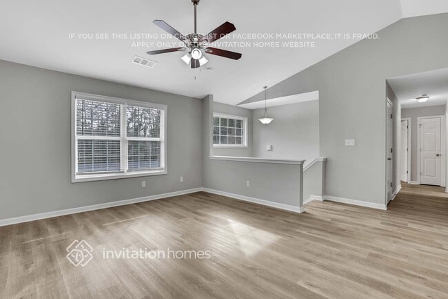 Photo - 1704 Jennings Way