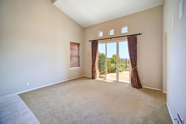 Photo - 16 Mattina Dr