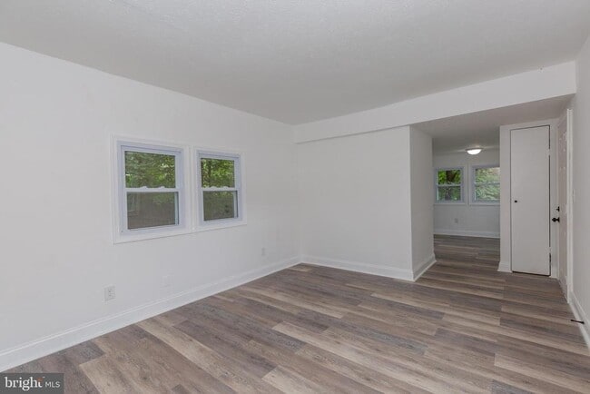 Photo - 30 Laurel Hill Ln