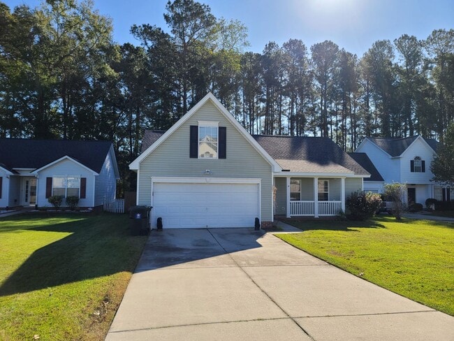 Photo - Conveniently located in a quiet cul-de-sac