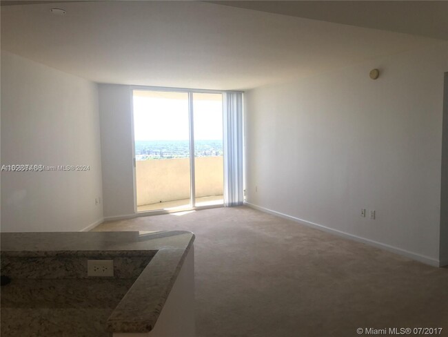 Photo - 19501 W Country Club Dr Condo Unit 1811