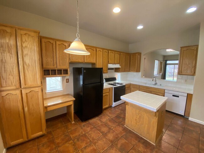 Photo - Wingfield Springs - 3 Bed 2 Bath - Pet Pos...