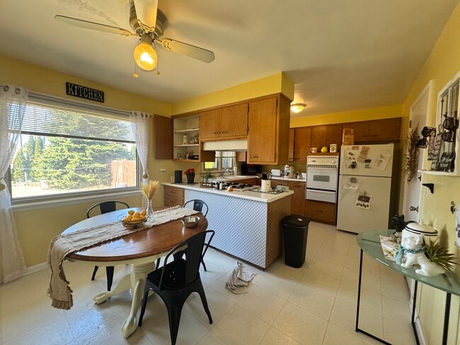 Photo - 2910 S 14th St Unit 2910