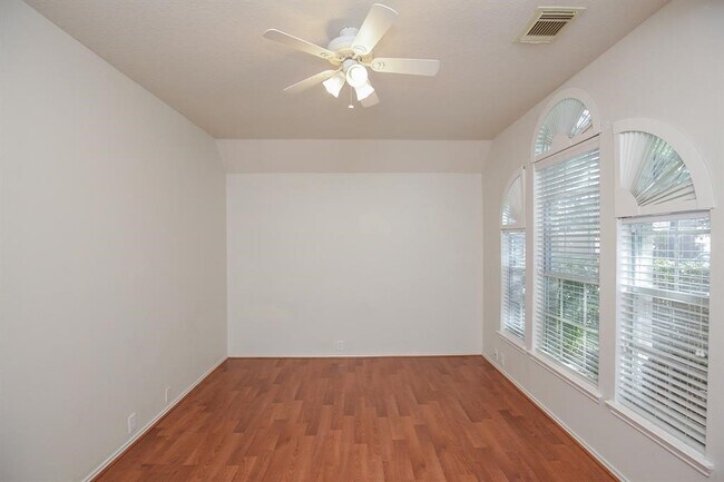 Photo - 20502 Pioneer Bend Ct