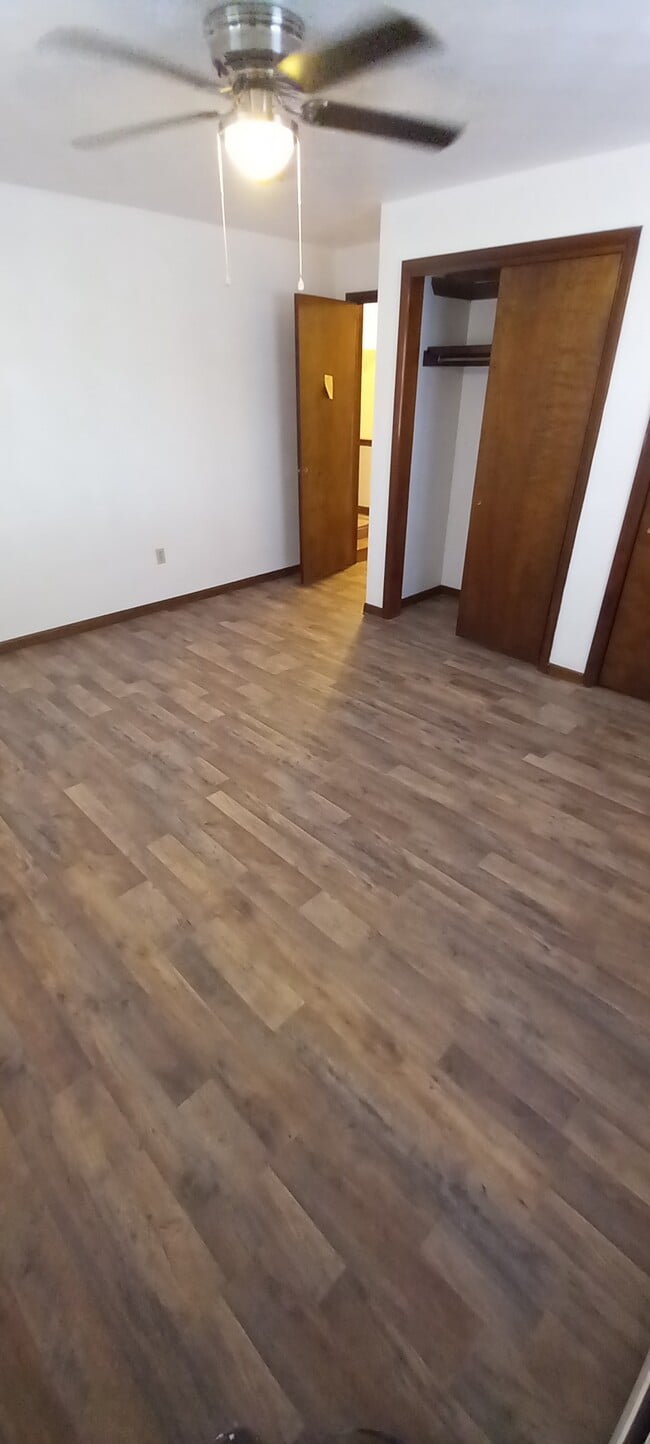 Photo - 136 Village St