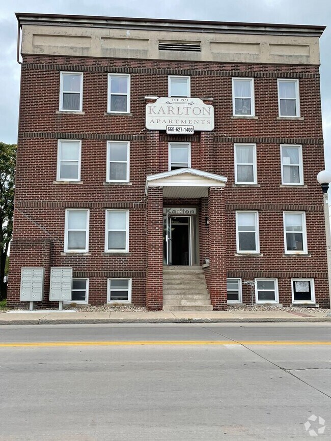 Building Photo - 202 E Jefferson St Unit 202 E Jefferson St #209 Rental