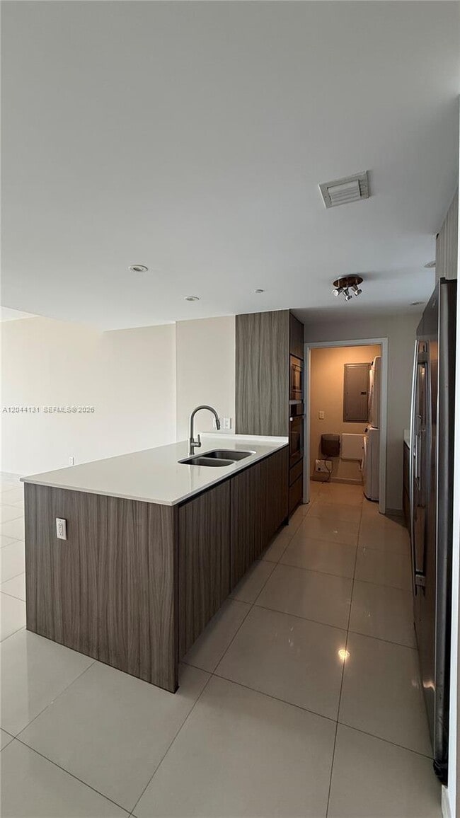 Photo - 600 NE 27th St Unit 802