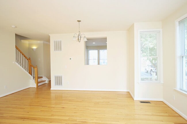 Photo - End-Unit Melbourne Park Townhome