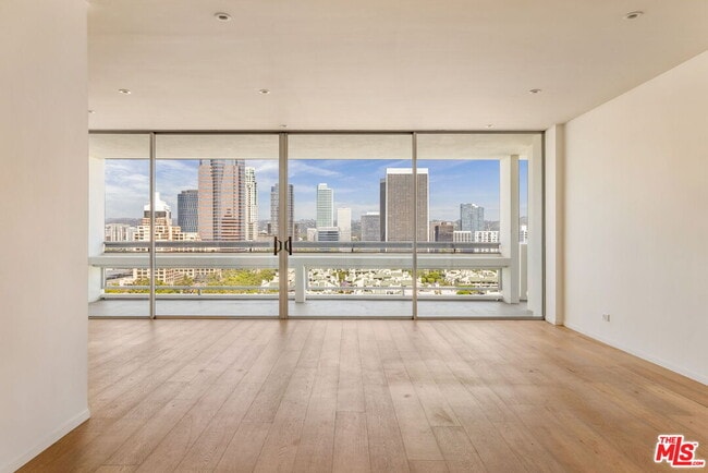Building Photo - 2222 Ave of the Stars