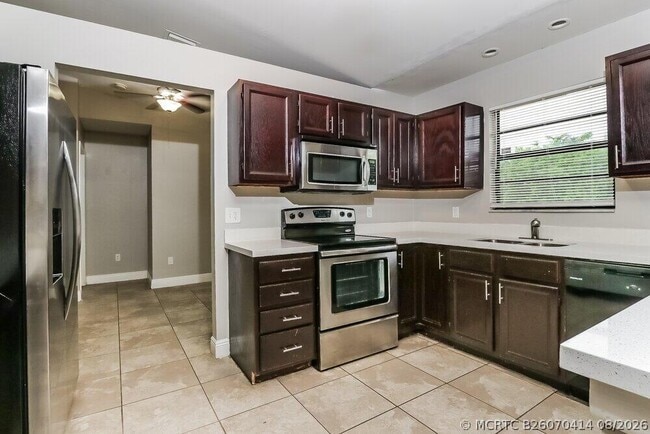 Photo - 12610 Orange Blvd