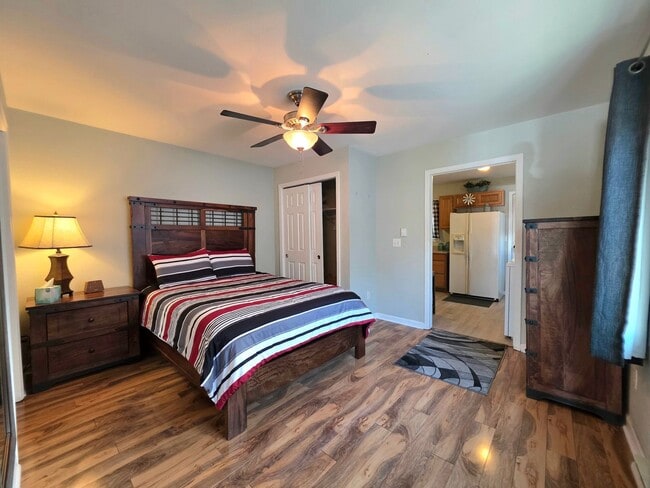 Photo - 1234 Pine St