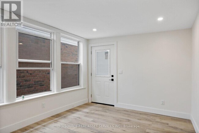 Photo - 304 Lincoln Rd Unit 3