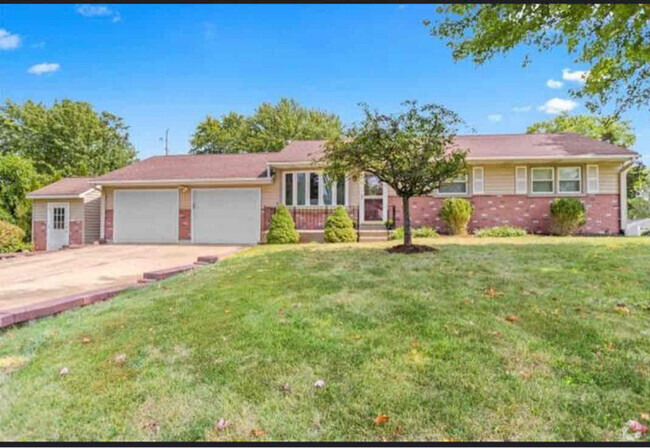 Building Photo - 10110 Dandridge Dr Rental