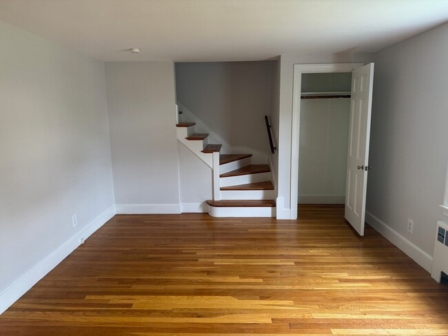 Photo - 161 Hunnewell St