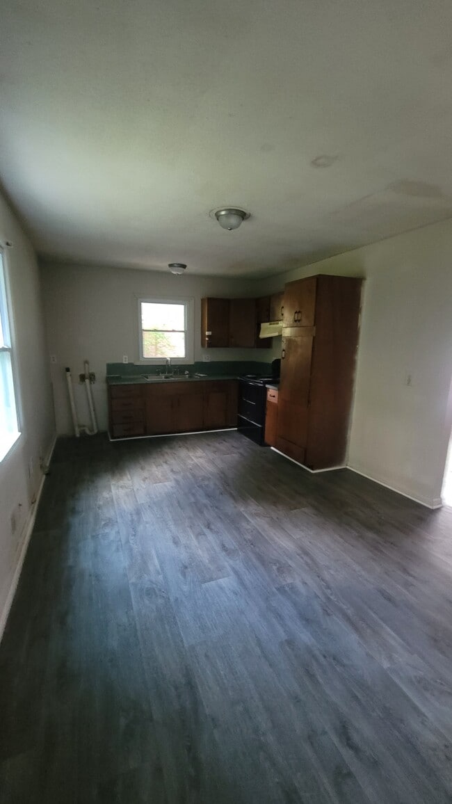 Photo - 223 Lakeside Ave