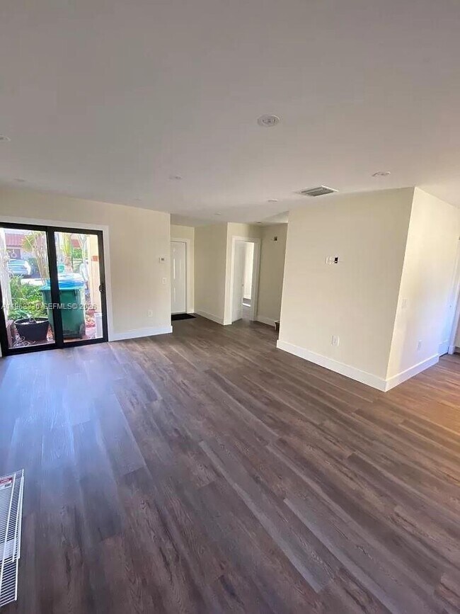 Photo - 13161 SW 95th Ave